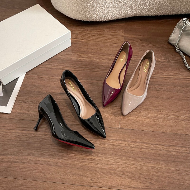 2026 Dàyáo Heart-Pounding 5.5cm New Style Red-Soled Elegant Patent Leather Nude Color Stiletto Pointed Toe Shallow Pumps 2608 2026 Dàyáo Heart-Pounding 5.5cm New Style Red-Soled Elegant Patent Leather Nude Color Stiletto Pointed Toe Shallow Pumps 2608