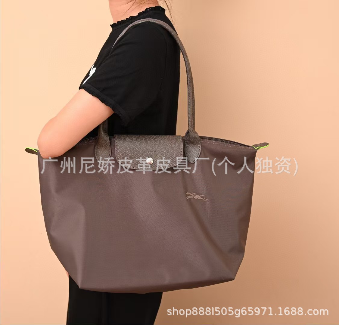 Environmentally friendly earth color 813 (original upgraded version)