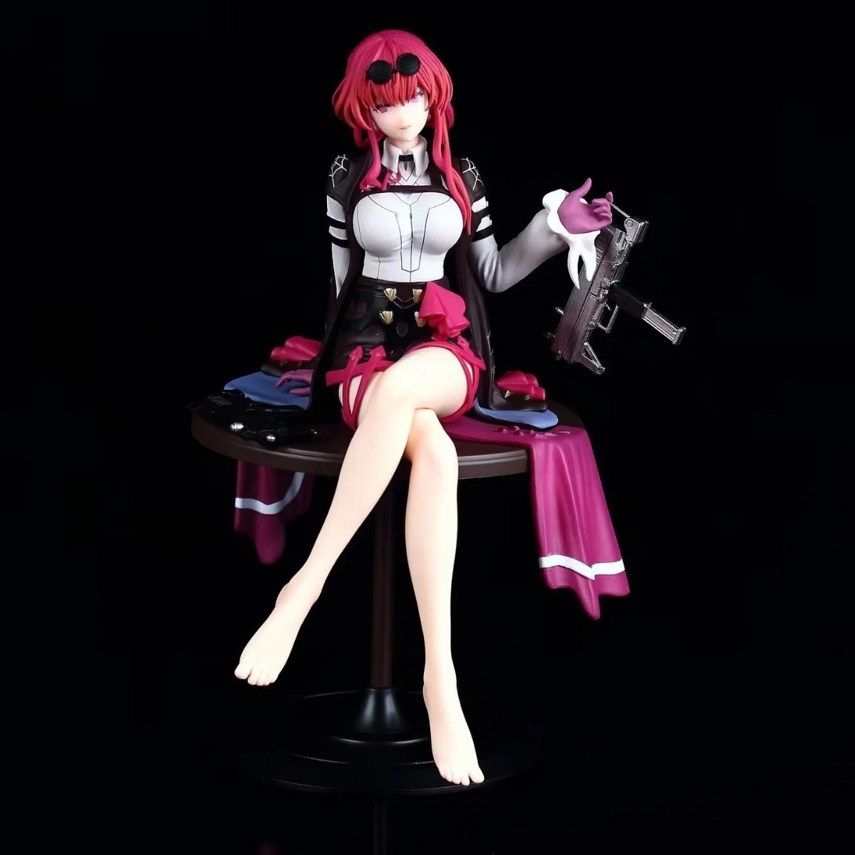 Beautiful Girl Series: Star Rail Kafka Sitting on Table Scene Model Figurine Display Piece Boxed Figure
