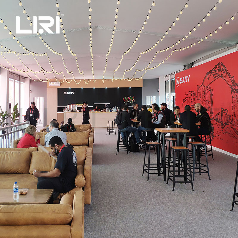 ���ͻ���չ����˫��ƽ����Ĥ��񷿲���Ļǽ�Ӵ������񷿳���