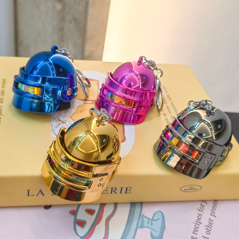 Factory direct supply three head helmet boutique key chain game eat chicken safety helmet helmet lobster buckle ring chain