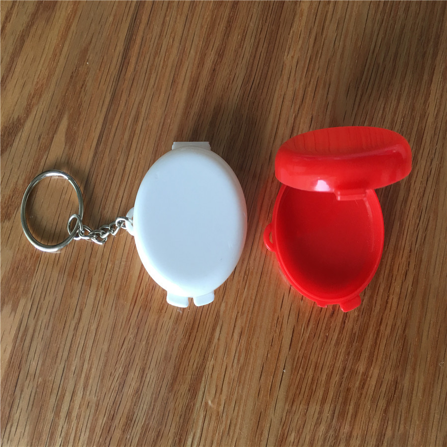 圆形药盒带五金匙扣