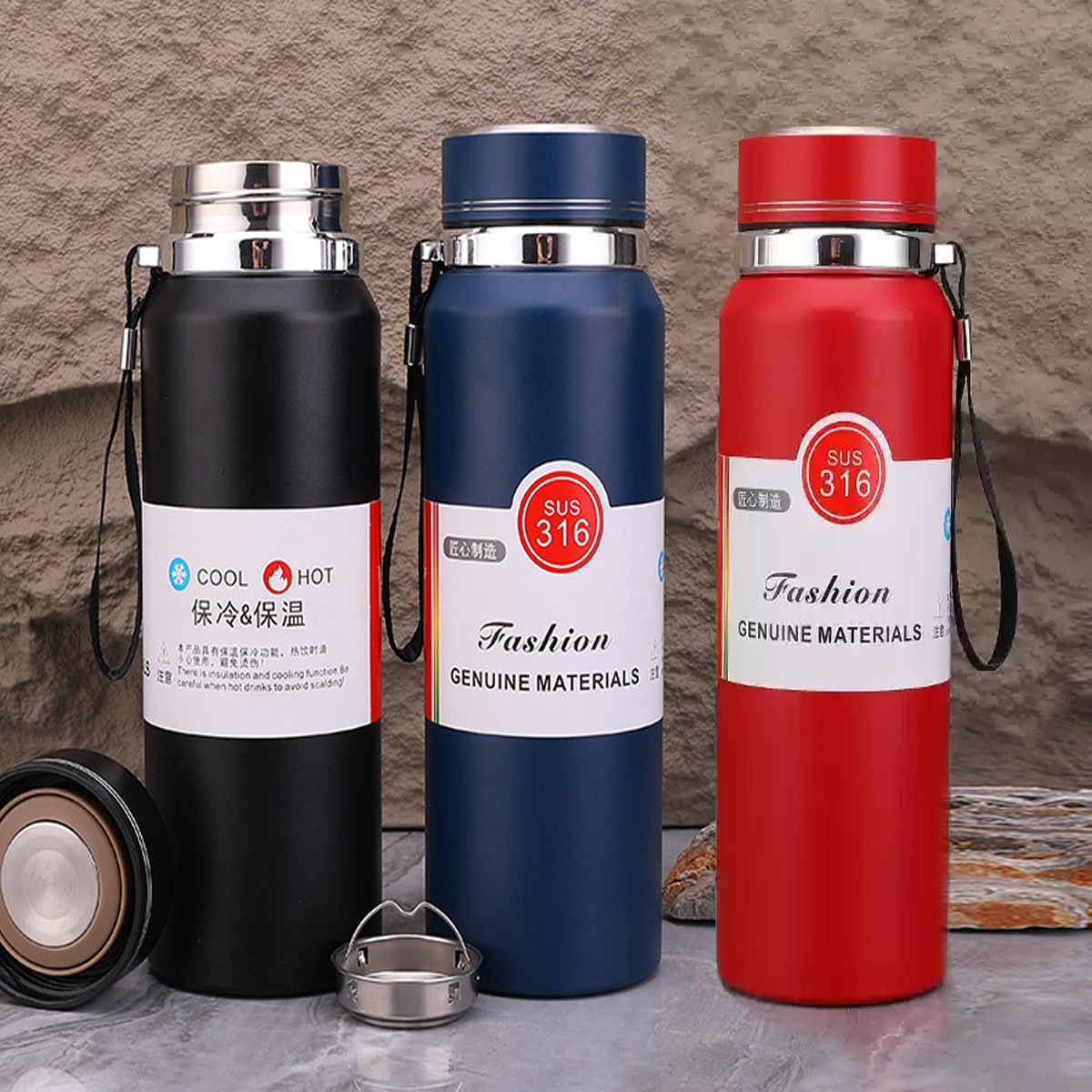 Taza de aislamiento térmico 316 acero inoxidable de alta capacidad de doble vacío taza de agua deportiva portátil al aire libre colgante tetera solar