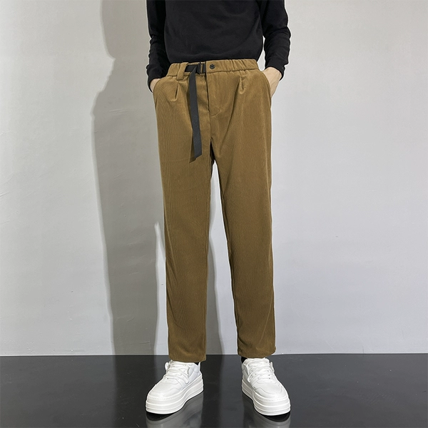 D02 dark khaki