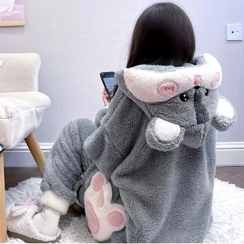 Extra large size 150kg hamster cartoon pajama set with long pants, winter thickened coral fleece cute hooded loungewear