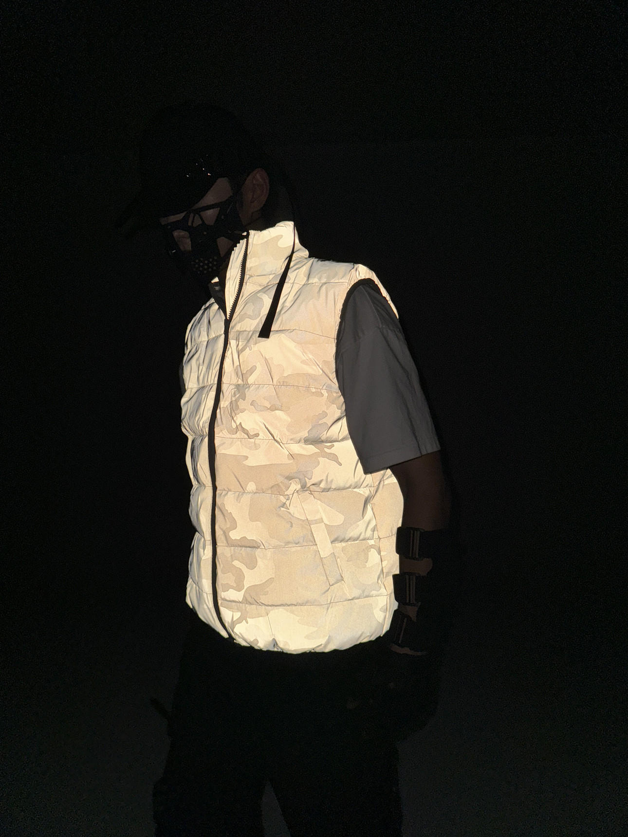 Vêtements pour hommes Nouveau gilet réfléchissant de camouflage d'extérieur d'automne et d'hiver manteau en coton col montant gilet lumineux épais et chaud_voghion.com