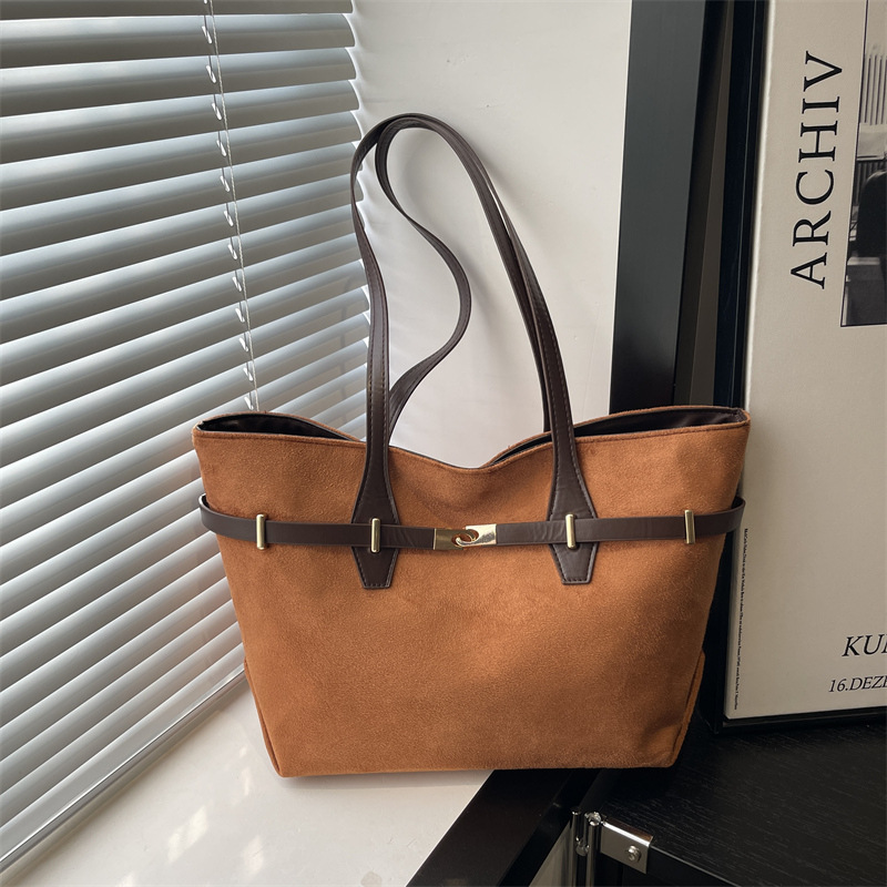 Trend Retro Büyük Kapasiteli Tote Çanta Kadın Trend Leopar Desenli Şık Kişisel Rahat Çok Amaçlı Niş Tek Omuz Çantası