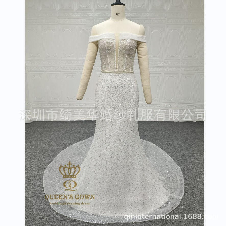 Elegant wedding dress sleevless for bride
