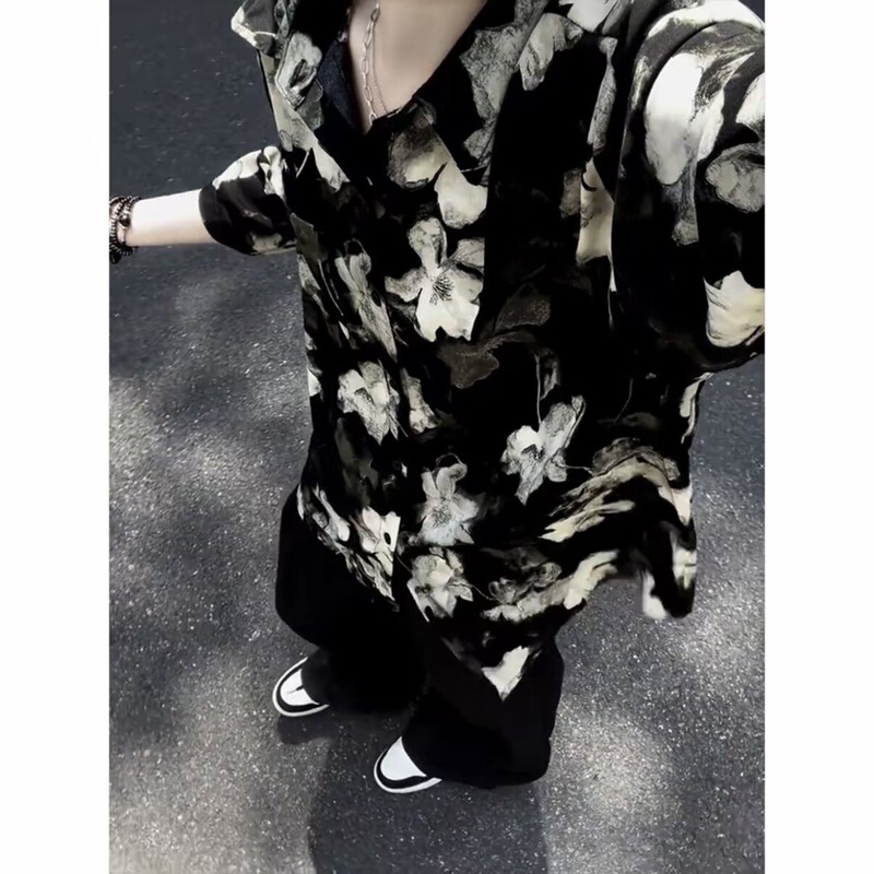 Black and White Tie-Dye Striped Short-Sleeved Shirt for Men, Summer Men's Cool Shirt for Men