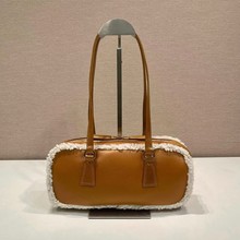 ��Ƥë����2025�ﶬ�¿���ƤŮ���r�к��s���ë�μ�б������ذ�