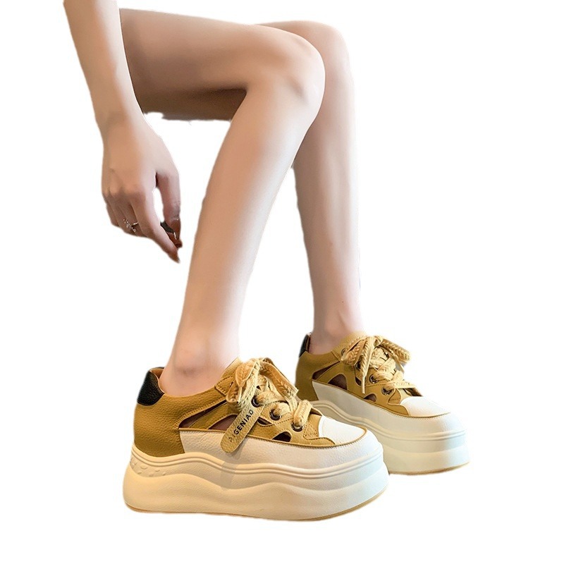 Zapatos blancos transpirables para hombres verano 2024 nuevos zapatos casuales deportivos de alta altura con suela gruesa