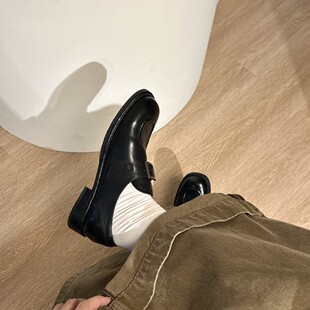 ��؛��~Ӣ���LСƤЬ2025�����¿��ֹ�Ьˮϴ���fһ�_�����mŮЬ
