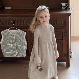 童裤;童连衣裙;童套装