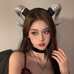 ハロウィーンの頭飾り悪魔の牛の角の個性は道具の暗い系のcosの羊の角のカチューシャの魅惑的な装飾を装います。