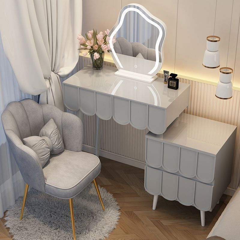 Mesa gris 81 + Gabinete + espejo de nubes + silla de pétalos de oro gris
