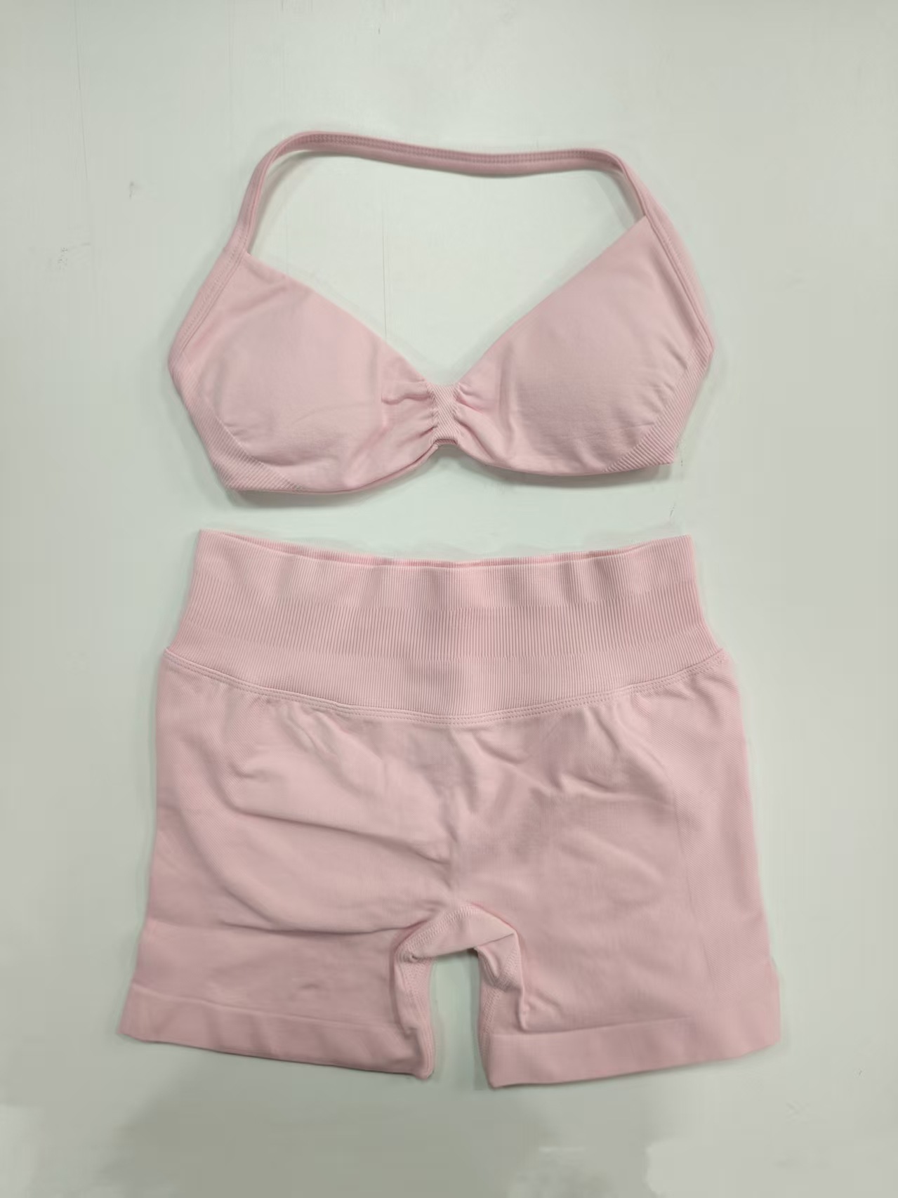 Conjunto DF Amazon pantalones cortos explosivos sujetador pequeño alto elástico superfino nailon halter cuello hermoso chaleco deportivo trasero