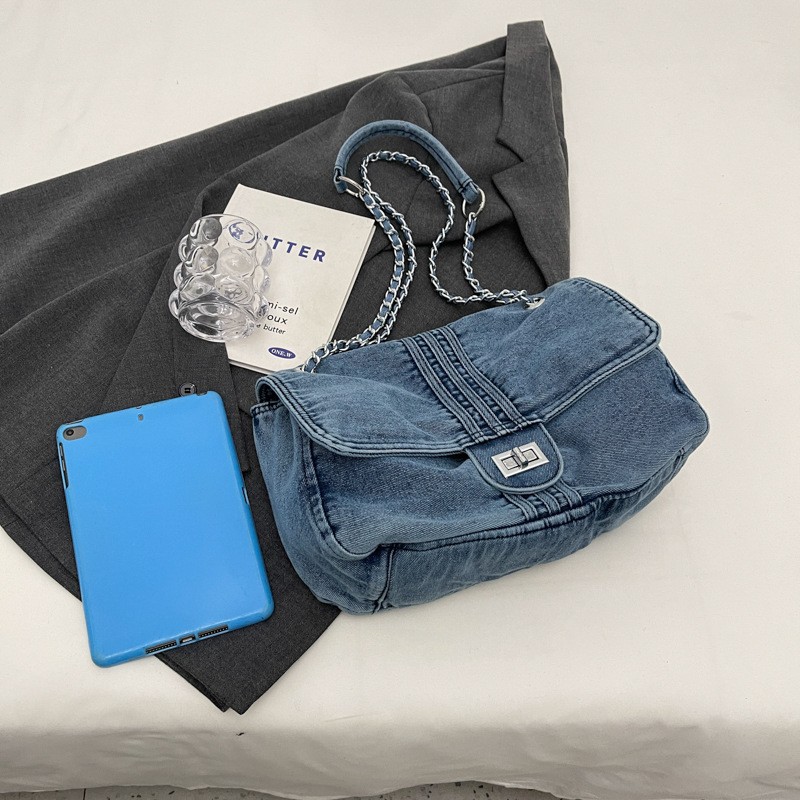Bolsos de mezclilla para mujer 2024 verano nuevo bolso de cadena de moda bolso de mensajero de hombro de gran capacidad al por mayor
