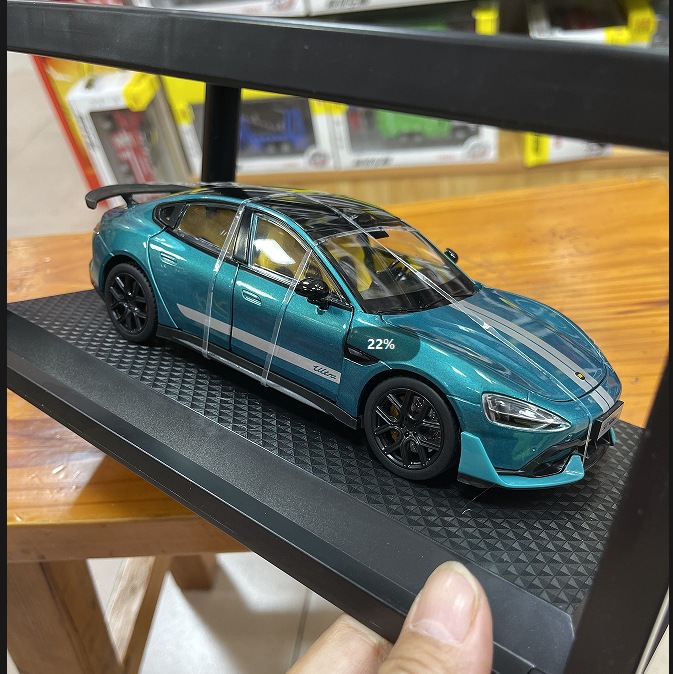 1:24 앵무새 그린