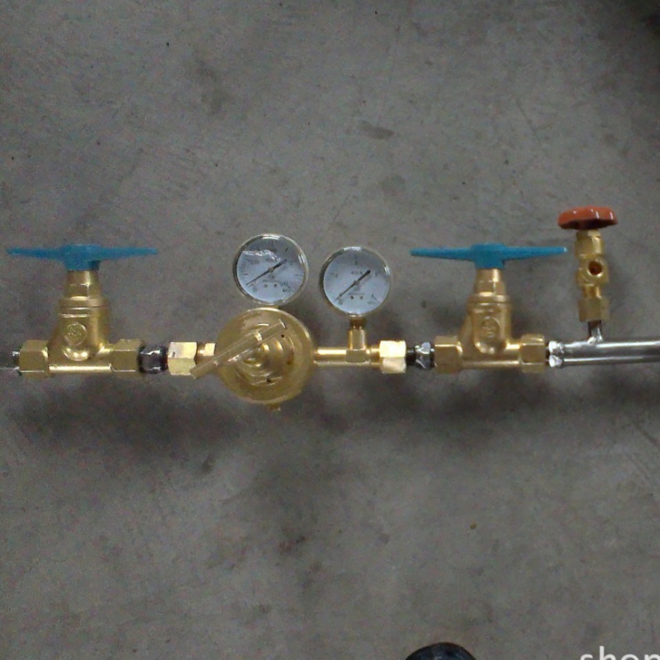 销售氧气、氮气、二氧化碳汇流排、充灌排、集中供气管道安装