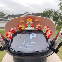 財来yun転財神置物電気自動車装飾小物装飾アイデアと電気自動車ネットレッド新製品