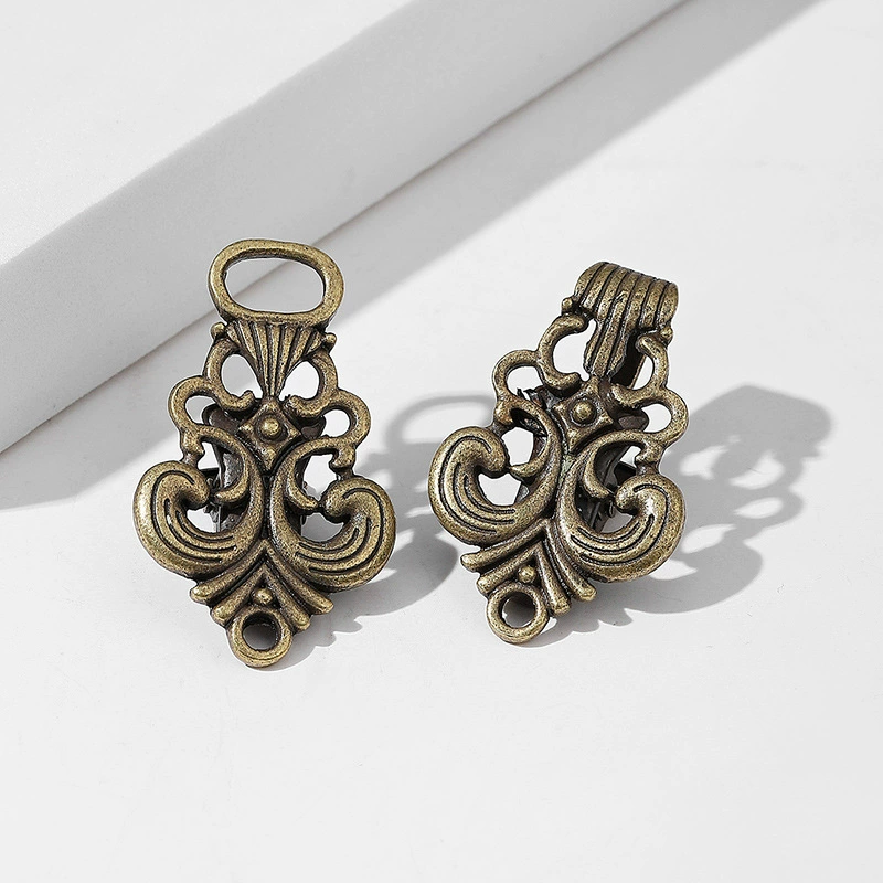 Bronze fashionable cloak, creative brooch, protective underware, thin weaving