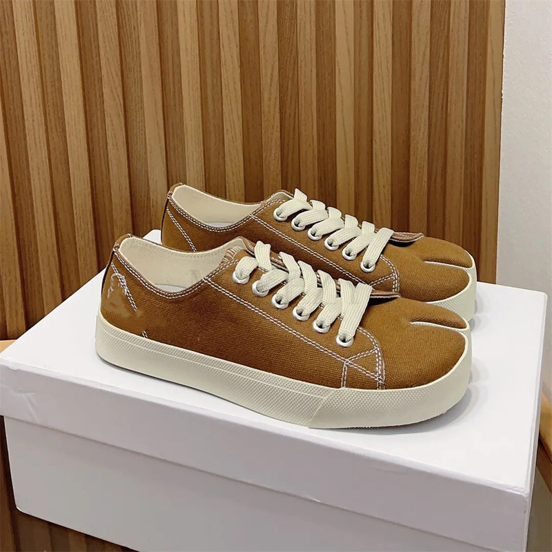 In-Stock Mm6 Margiela Canvas Split-Toe Shoes Casual White Sneakers Couple's Running Shoes Sports Shoes