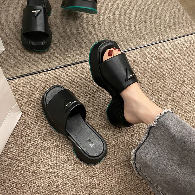 Slippers voor dames, sleehak met dikke zolen voor bovenkleding, 2024 nieuwe zomerstijl, modieuze pantoffels met dikke zolen en platte zolen_voghion.com