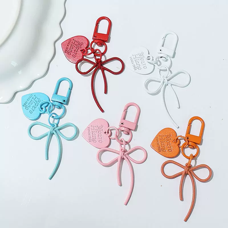 钥匙扣 diy创意合金镂空蝴蝶结带彩色爱心挂牌挂件少女心包包挂饰