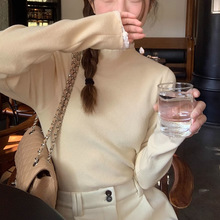 软糯百搭蕾丝领针织打底衫2025秋季新款气质显瘦内搭上衣杏色均码