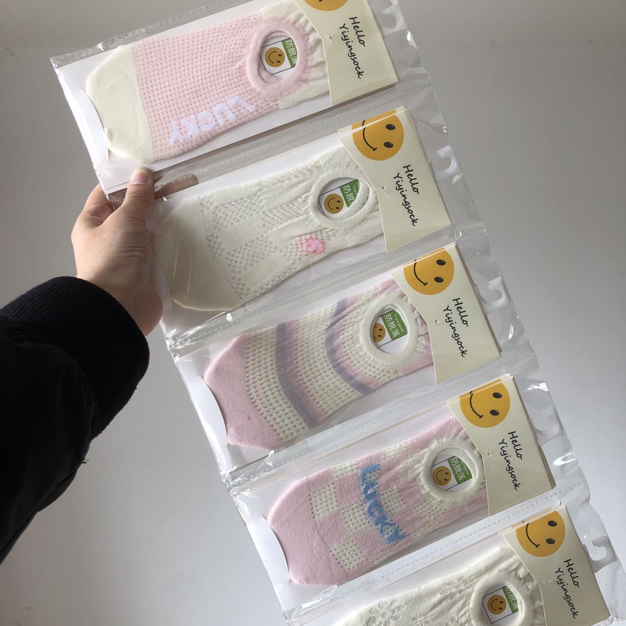 ¡Venta al por mayor 10 pares de calcetines invisibles antideslizantes de silicona! De alta calidad para los calcetines de corte bajo comerciales del barco del aire acondicionado de las mujeres populares estupendas del INS