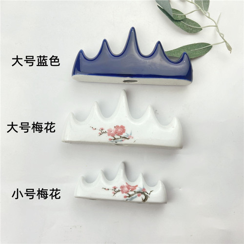 Ceramic five-finger blue and white porcelain pen mountain pen holder small and large plum blossom mountain-shaped pen holder Chinese painting calligraphy stand wholesale