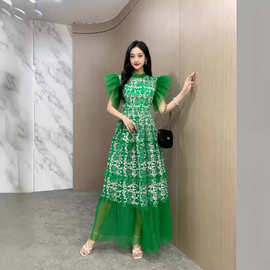 高端气质连衣裙新款欧美高端礼服轻奢优雅蕾丝拼接网纱蓬蓬裙度假