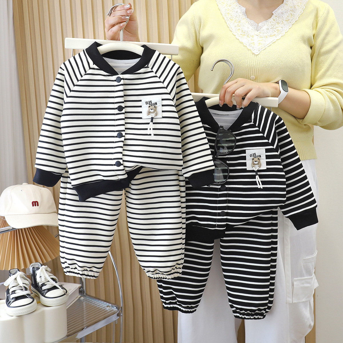 Trajes infantiles de otoño nuevos niños cardigan casuales suéter bebé dos piezas de manga larga ropa infantil de otoño