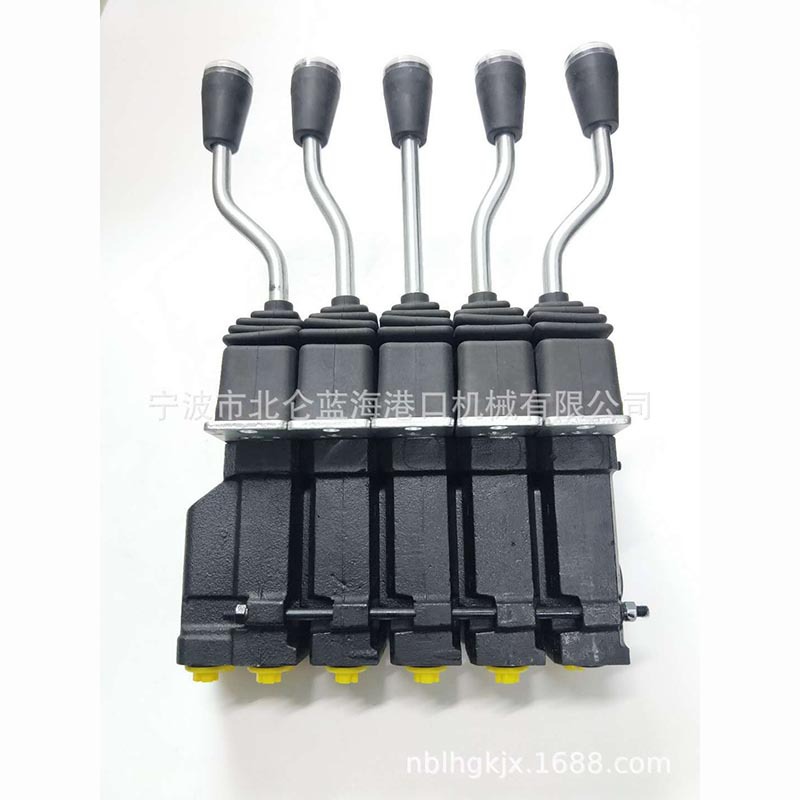 供应KALMAR堆高机DCE80用操纵阀总成920113.051/920113.033