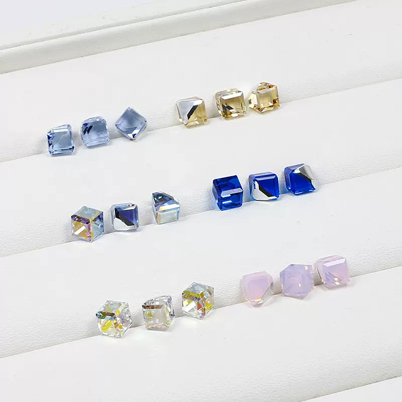 东洲8MM立方体尖底钻diy饰品配件爆闪K9水晶玻璃钻美甲钻厂家批发