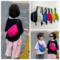 2025新型春子供バッグ潮酷男女児胸バッグ洋気アルファベットシンプル軽やか子供ショルダーバッグ