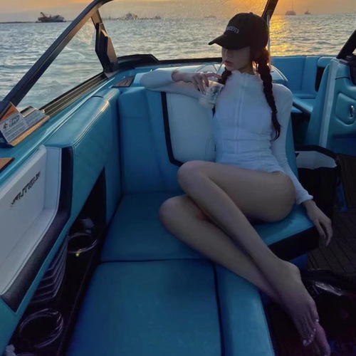 Women's swimsuit one-piece sexy triangle cover belly slimming fairy  new long-sleeved fashionable hot spring swimsuit