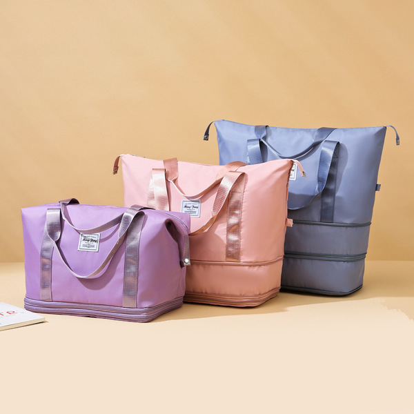 Capacious double-layer travel bag
