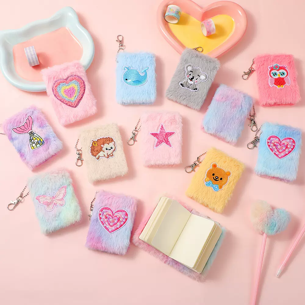 开学季卡通儿童毛绒迷你本子学生挂件笔记本少女书写口袋便签本