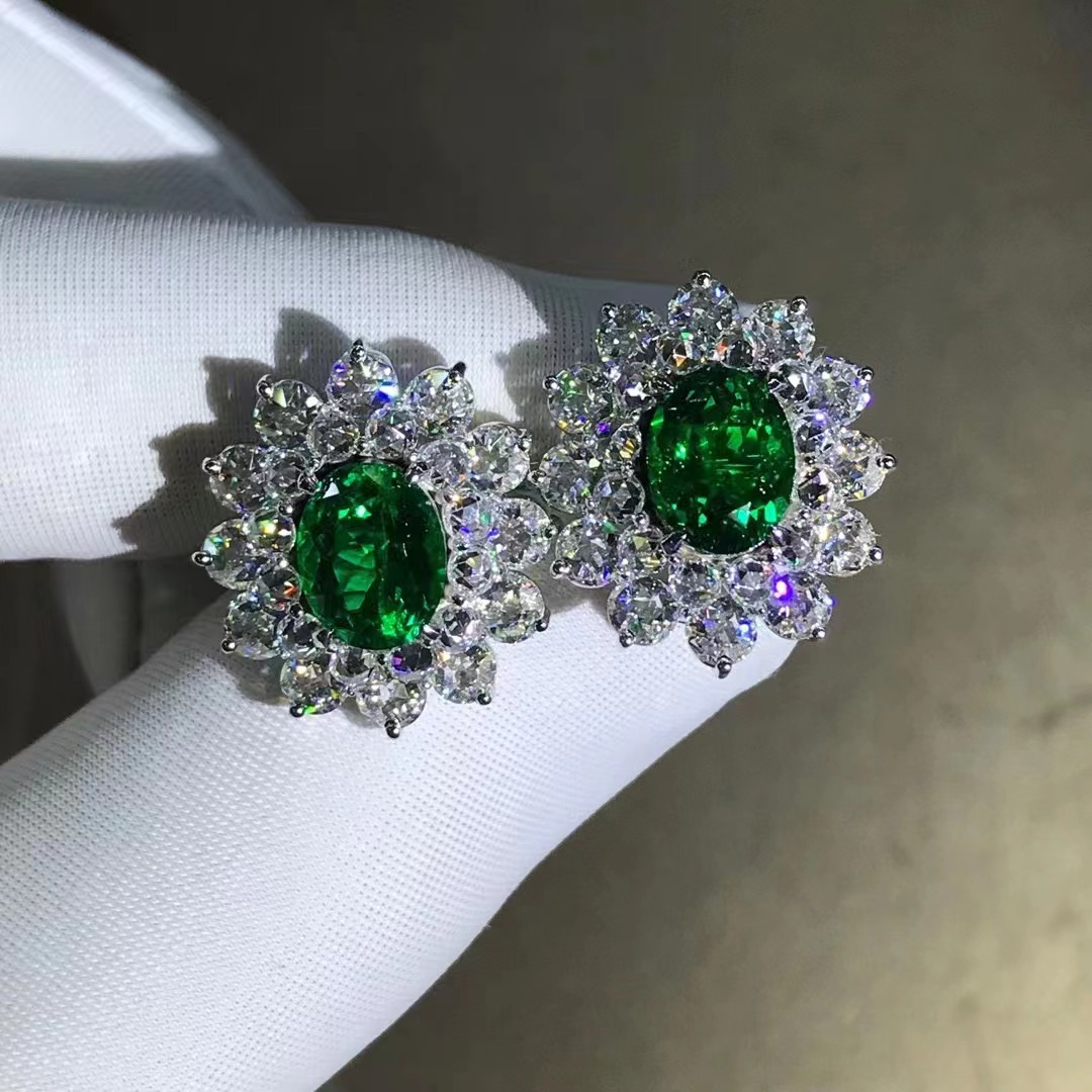 9K con aretes esmeralda colombianos 3.88 quilates aretes esmeralda con certificado internacional GRC