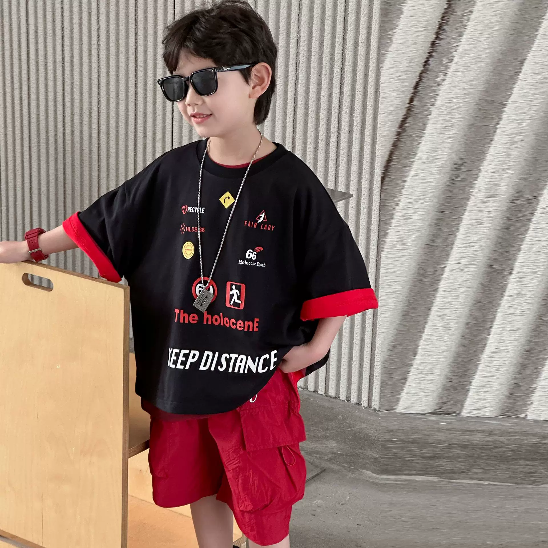 男童夏季短袖2025年夏季新款拼接儿童t恤潮酷帅童装男孩宽松上衣T