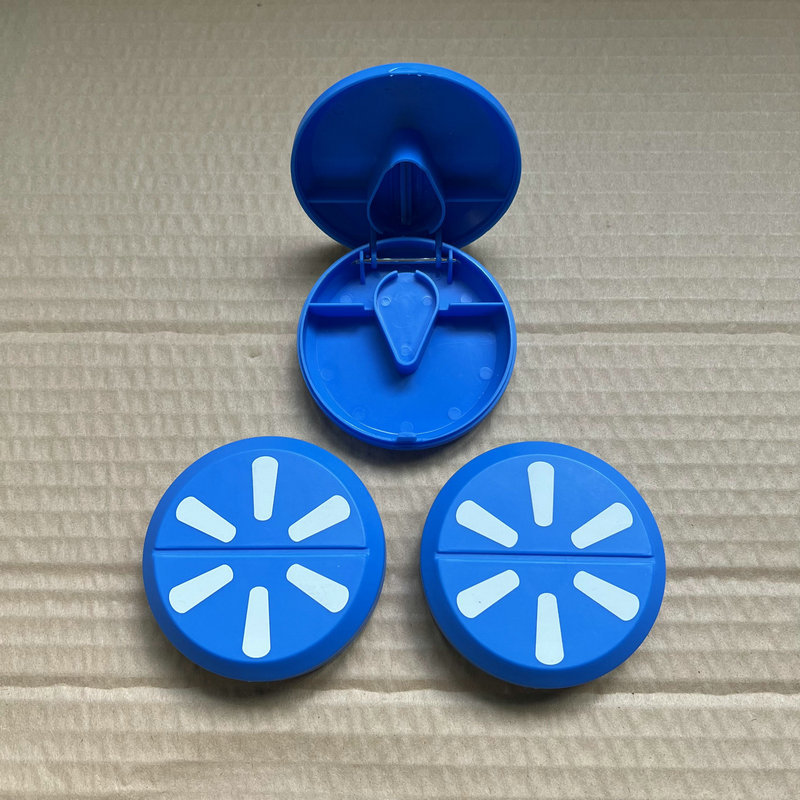 热销款圆形带刀片药盒 扁圆形可切分割药盒 圆扁形分割药片药盒