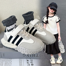 真皮儿童运动鞋2025春秋新款女童春季新款德训鞋子韩版男童小白鞋