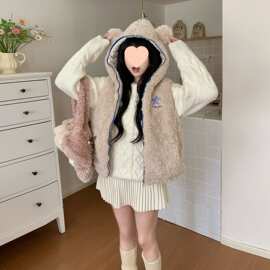 实拍可爱小熊耳朵连帽马甲外套女秋冬新款宽松显瘦小个子无袖马夹