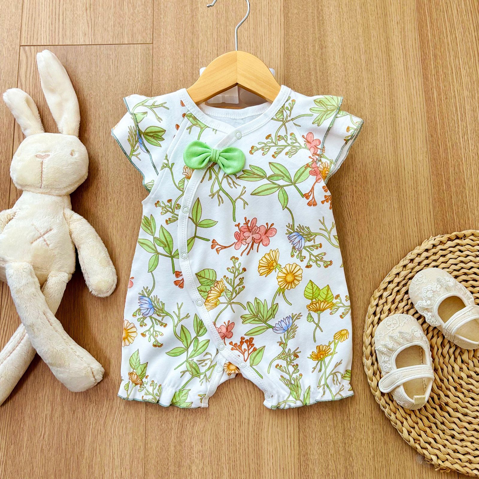 平角绿叶花朵-1