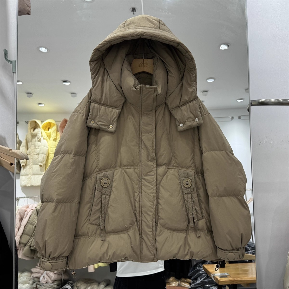 Moda blanca con capuzas redondas chaqueta de plumón para mujeres corto invierno nuevo estilo coreano suelto abrigo de camisa blanca cálida image 8