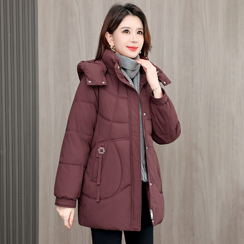 Algodón suelto de mediana edad y mayores mujeres 2025 invierno nuevo estilo coreano madres de algodón largo chaqueta de algodón de mujer image 9