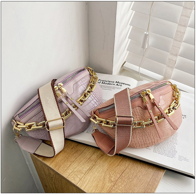trend chain solid color crocodile pattern small chest bagpicture13