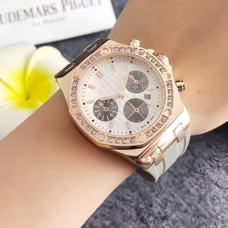 Watch Men's High-End Life Waterproof Diamond Fashion Trend Rhinestone Watch Three-Eye Six-Pin Second-Hand Watch