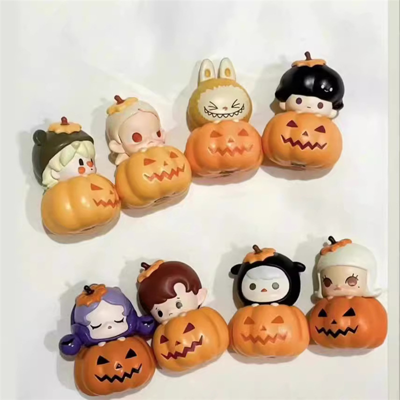 thumbnail image 1 of Disfraces de Halloween 2024 PTS Serie linda de calabazas de Halloween Serie clásica básica para sentarse Caja sorpresa para muñecas POPMART, 1 of 5